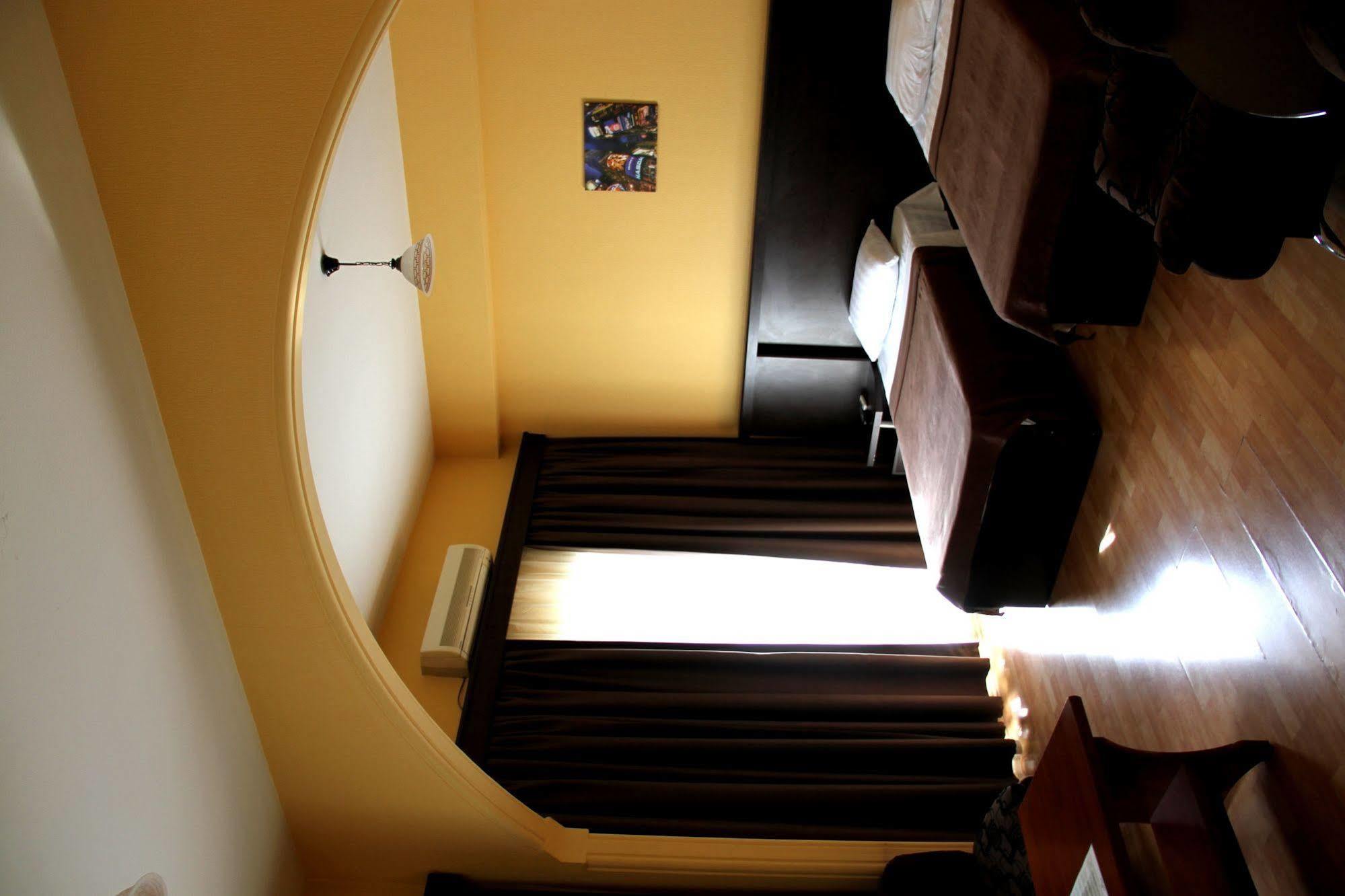 Avenue Hotel Tiflis Exterior foto